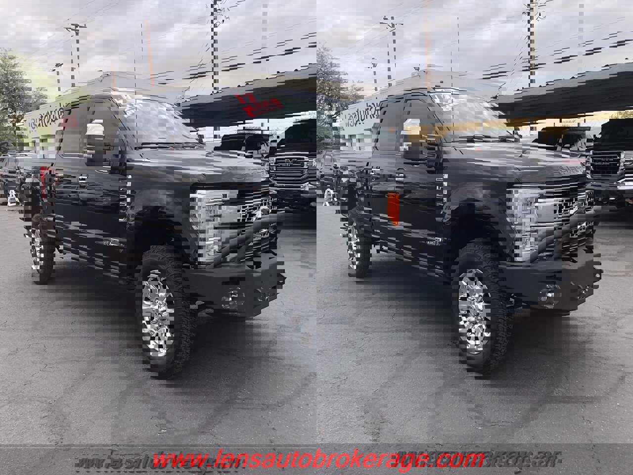 Used 2017 Ford F250 Platinum w/ FX4 Off-Road Package image 2