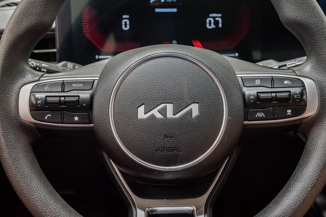 Used 2025 Kia K5 LXS FWD image 12