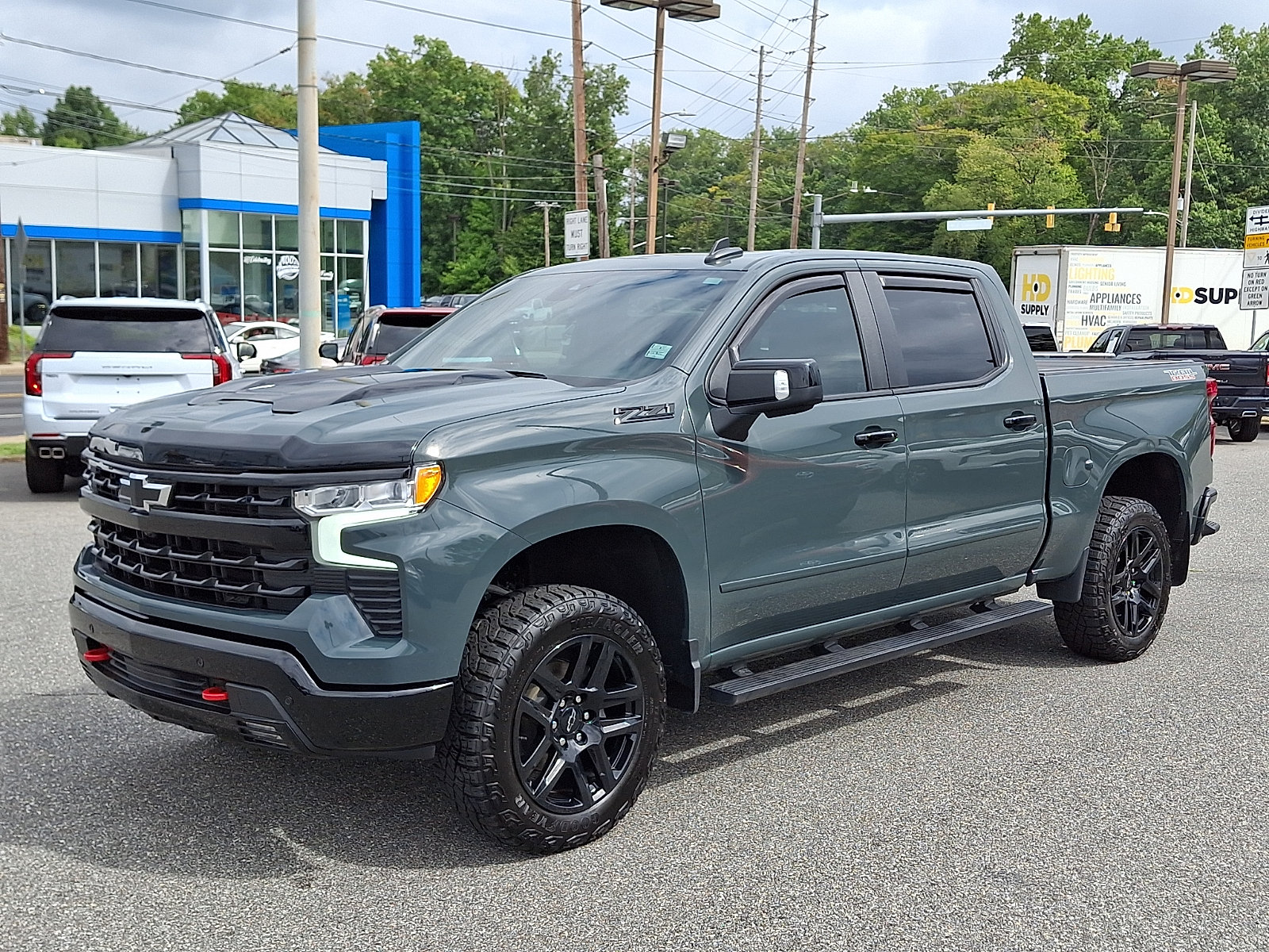 Certified 2025 Chevrolet Silverado 1500 LT Trail Boss w/ LT Trail Boss Premium Package AWD/4WD image 3