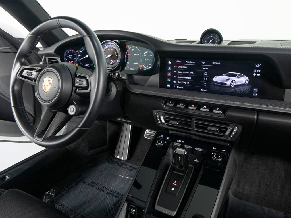 Certified 2022 Porsche 911 Carrera 4 AWD/4WD image 33