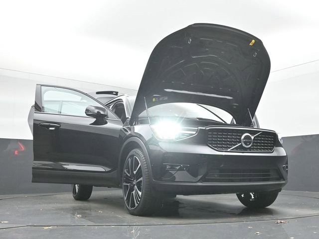 New 2026 Volvo XC40 B5 Ultra w/ Protection Package Premier image 54