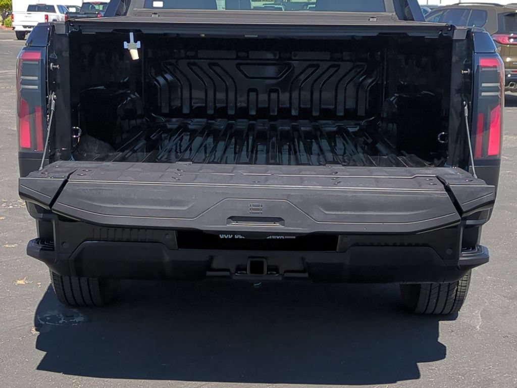 Certified 2026 GMC Sierra EV Elevation AWD/4WD image 31