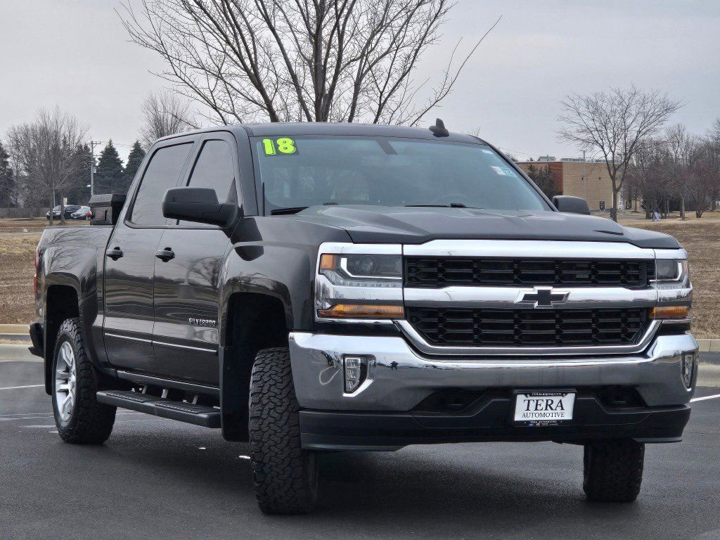 Used 2018 Chevrolet Silverado 1500 LT w/ All Star Edition image 4