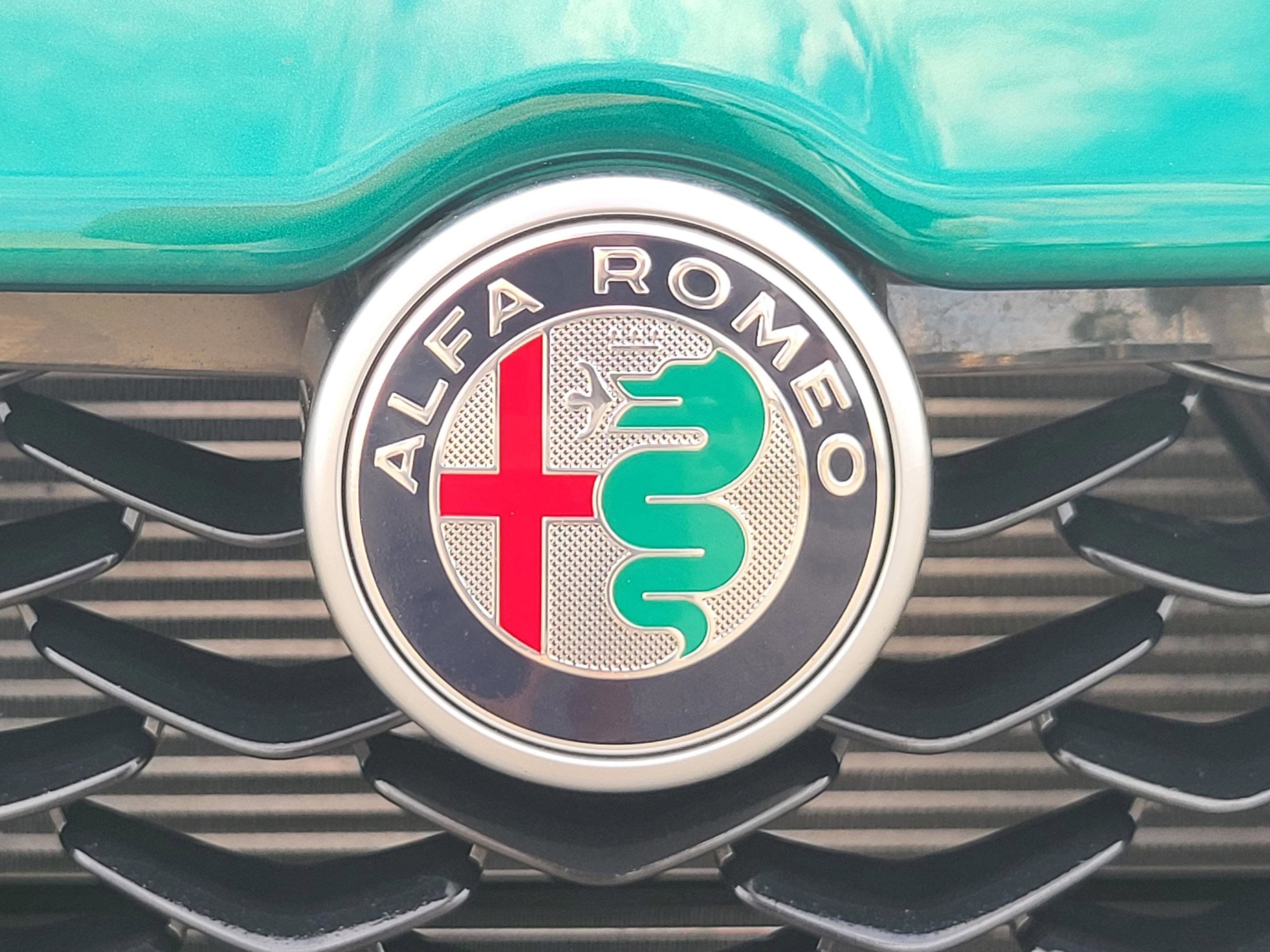 New 2025 Alfa Romeo Stelvio Sprint image 26