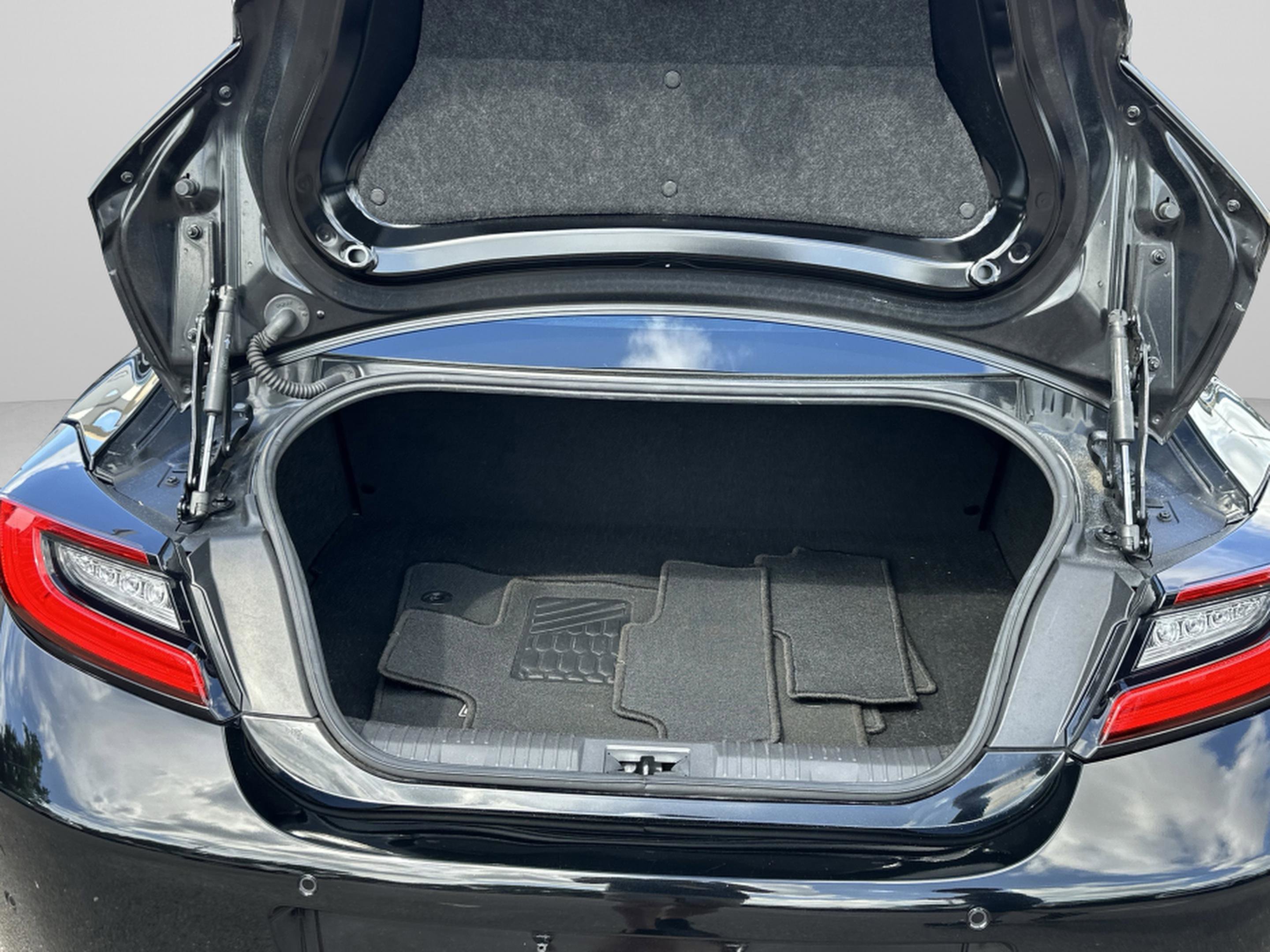 Used 2022 Toyota GR86 Premium image 9