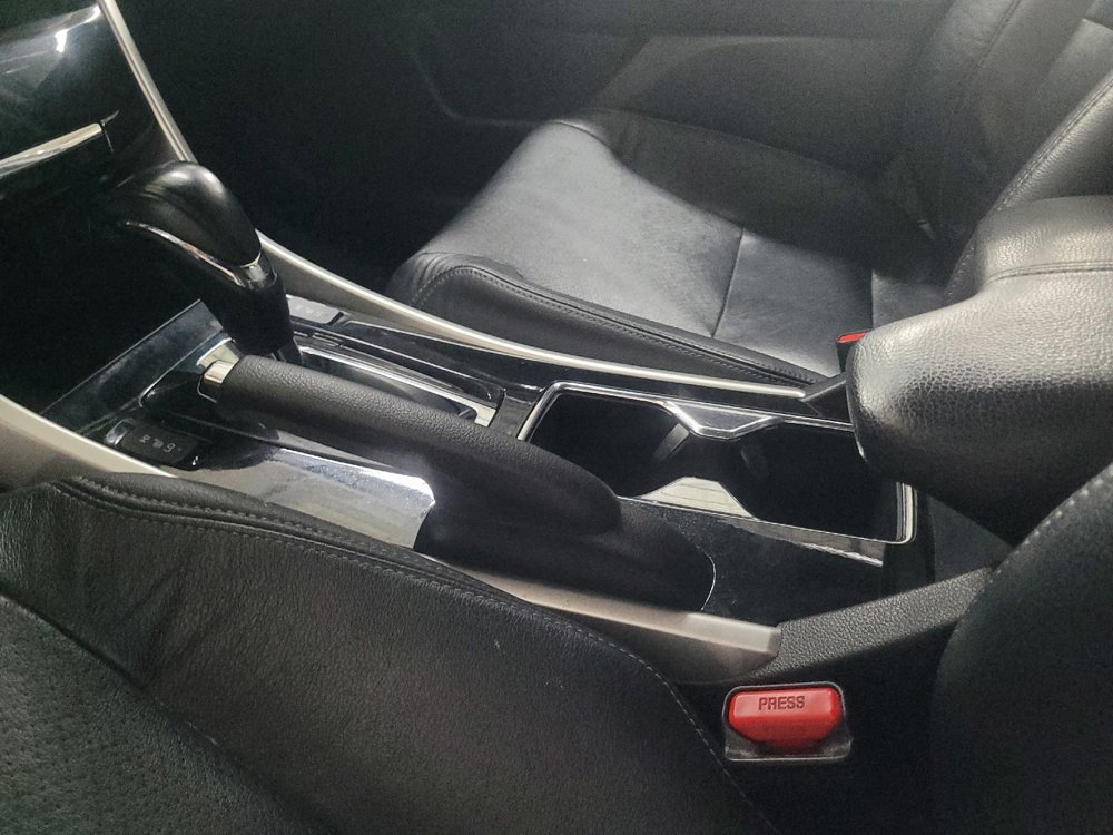 Used 2016 Honda Accord EX-L image 26