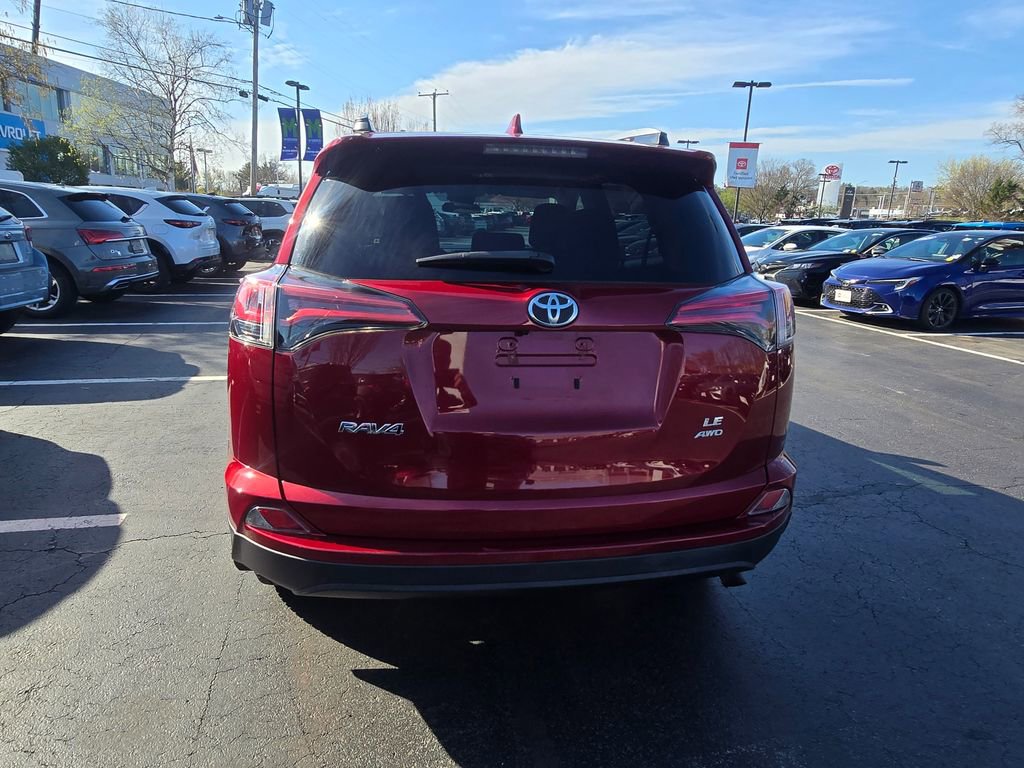 Used 2018 Toyota RAV4 LE w/ All Weather Liner Package AWD/4WD image 7