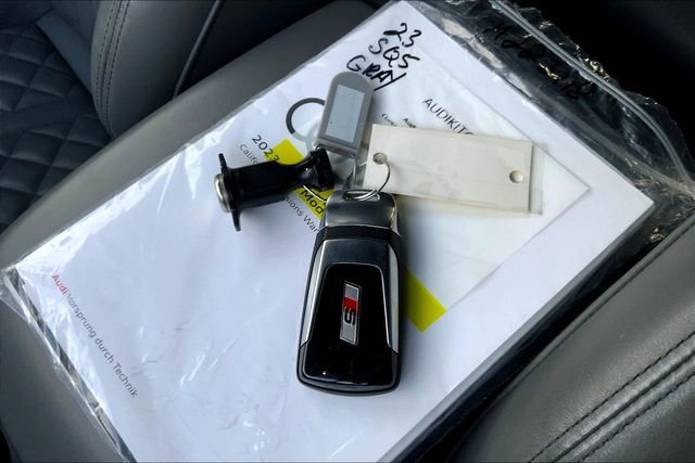 Used 2023 Audi SQ5 Premium Plus w/ Premium Plus Package image 12