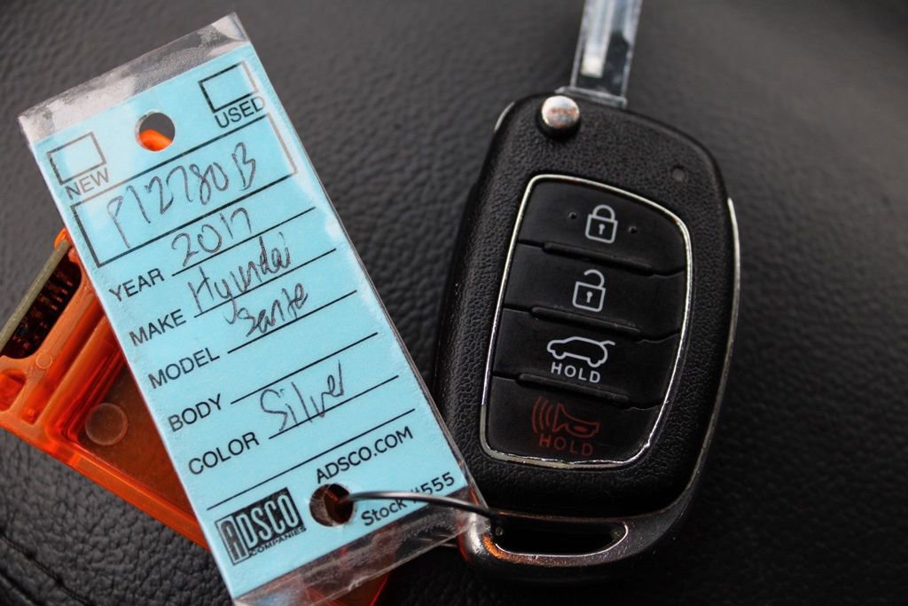 Used 2017 Hyundai Santa Fe SE image 29