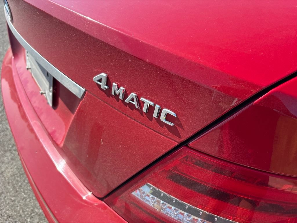 Used 2012 Mercedes-Benz C 300 4MATIC Sedan image 4