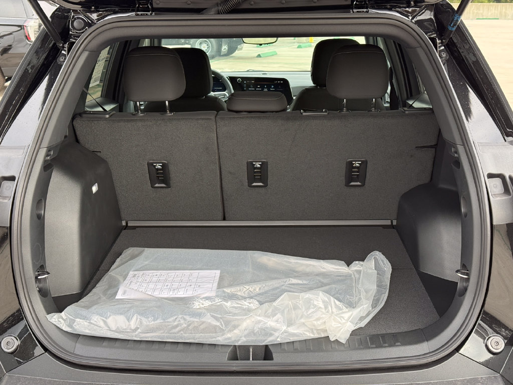 New 2027 Chevrolet Equinox LT w/ Safety and Technology Package AWD/4WD image 8