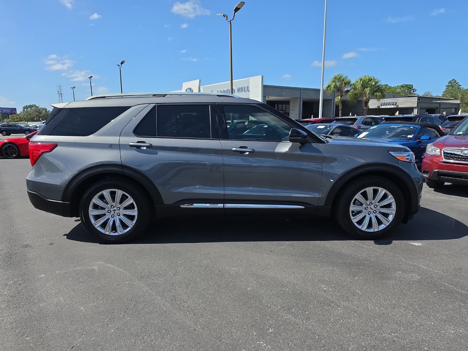 Certified 2021 Ford Explorer Limited w/ Hybrid Equipment Group 310A RWD image 3