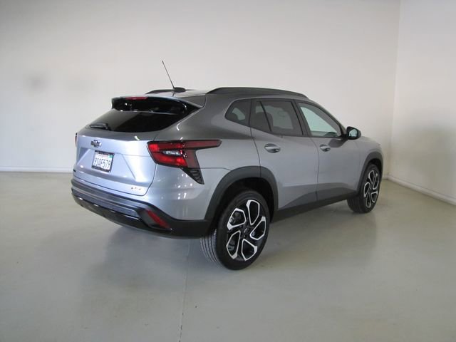 Used 2025 Chevrolet Trax RS w/ Driver Confidence Package image 23