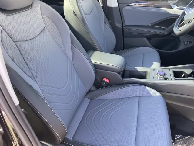New 2026 Volkswagen Tiguan SE FWD image 26