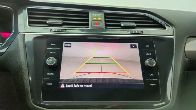 Used 2023 Volkswagen Tiguan SE R-Line image 48