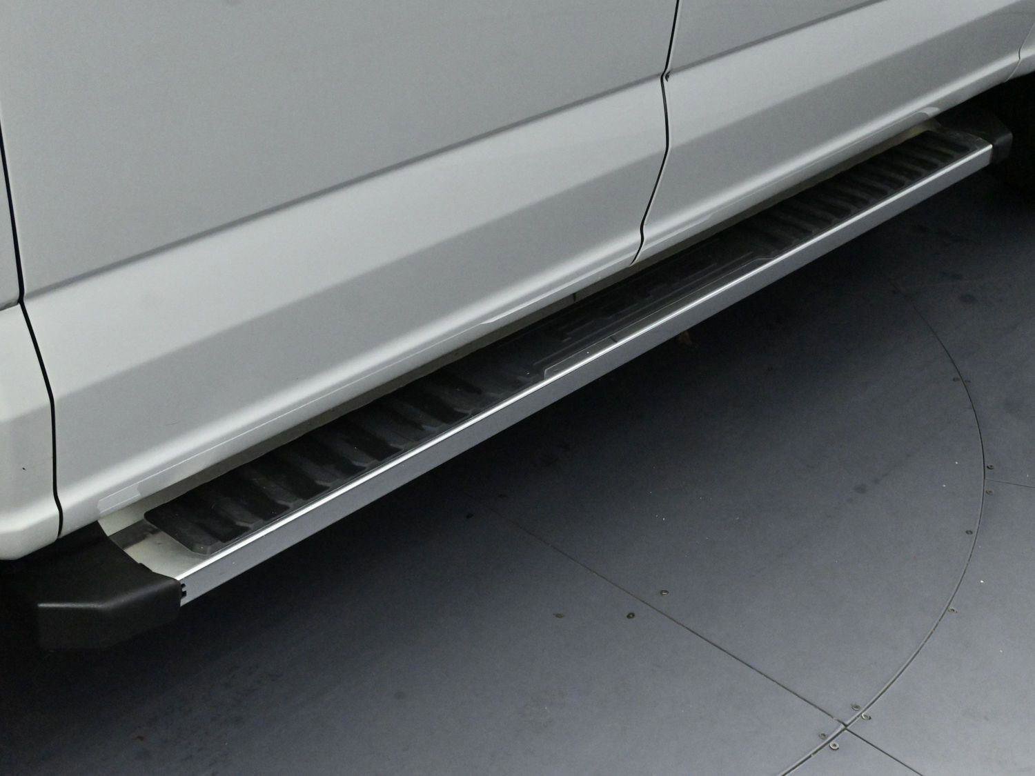 Used 2022 Ford F150 Lariat w/ Equipment Group 502A High image 9