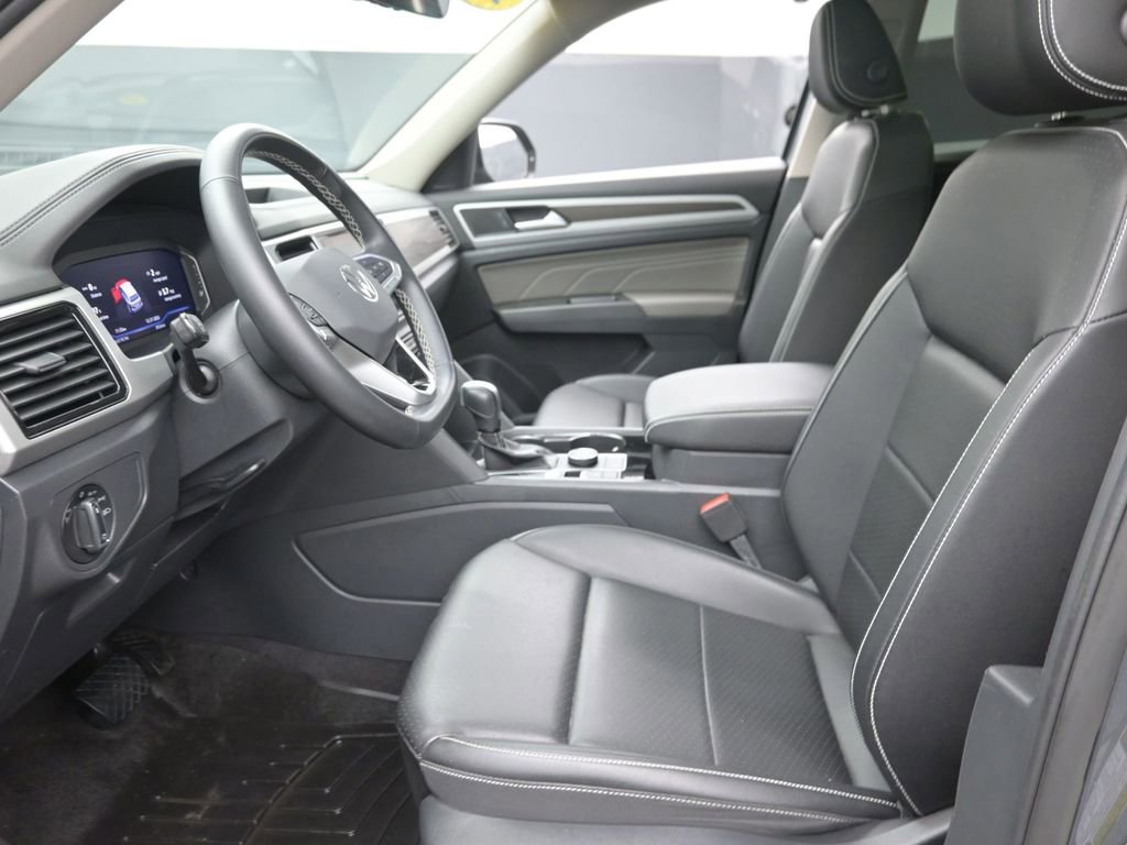 Used 2023 Volkswagen Atlas SE w/ Panoramic Sunroof Package image 18