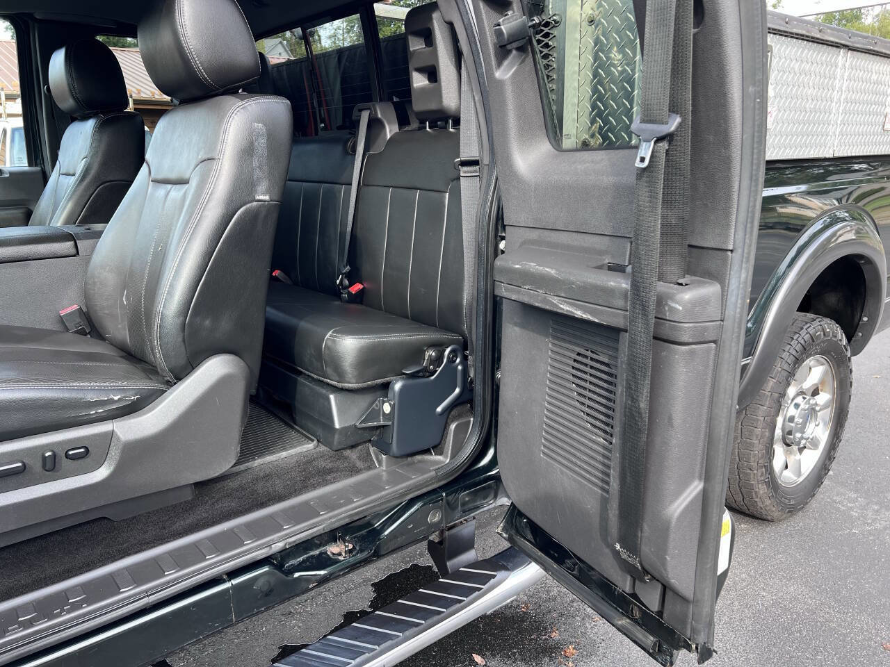 Used 2015 Ford F350 Lariat image 20