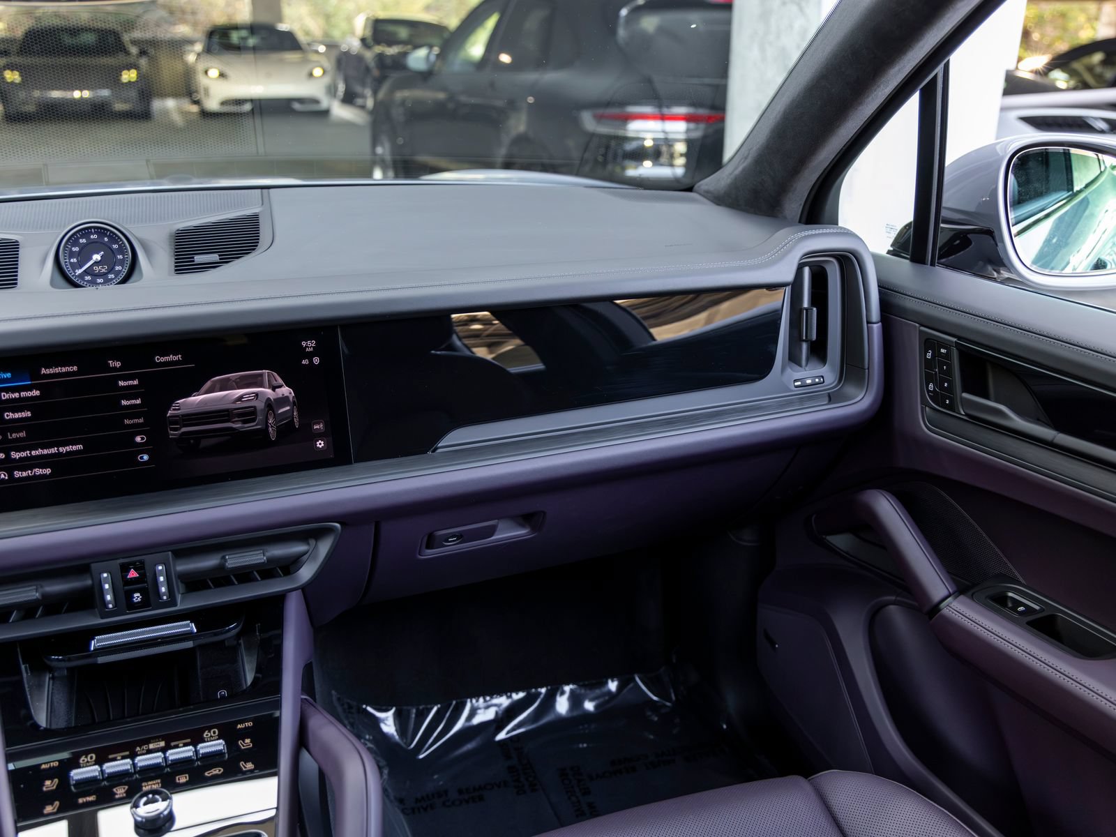 Certified 2026 Porsche Cayenne GTS AWD/4WD image 52