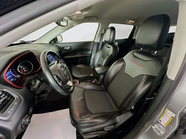 Used 2020 Jeep Compass Trailhawk image 20