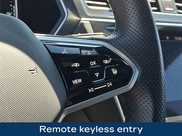 Used 2022 Volkswagen Tiguan SEL R-Line image 8