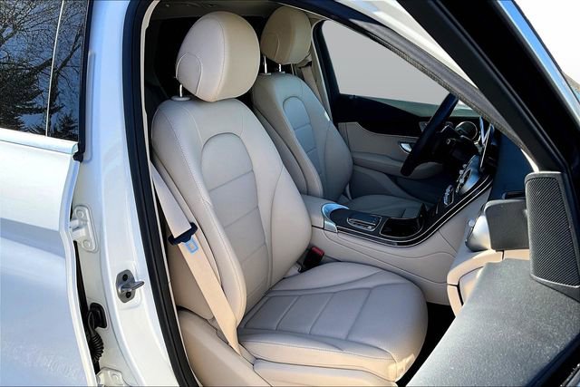 Used 2022 Mercedes-Benz GLC 300 4MATIC image 13