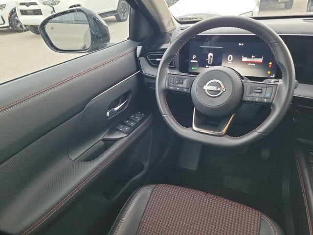 Certified 2026 Nissan Kicks SR FWD image 15