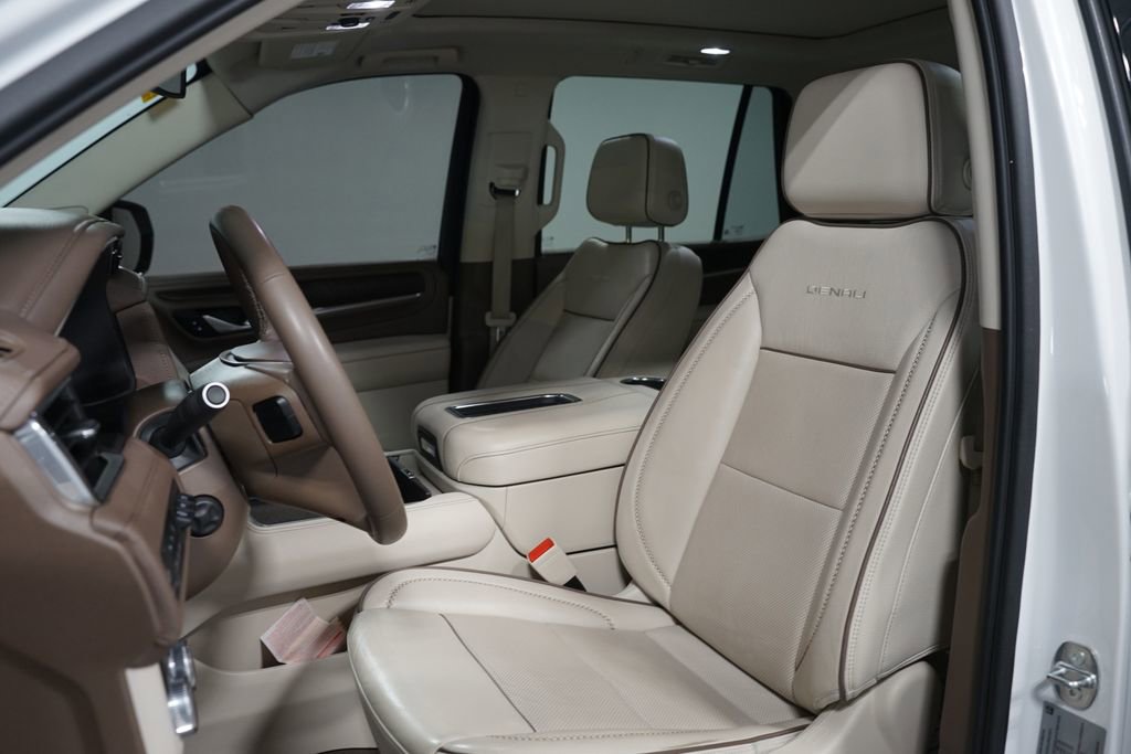 Used 2024 GMC Yukon Denali image 6