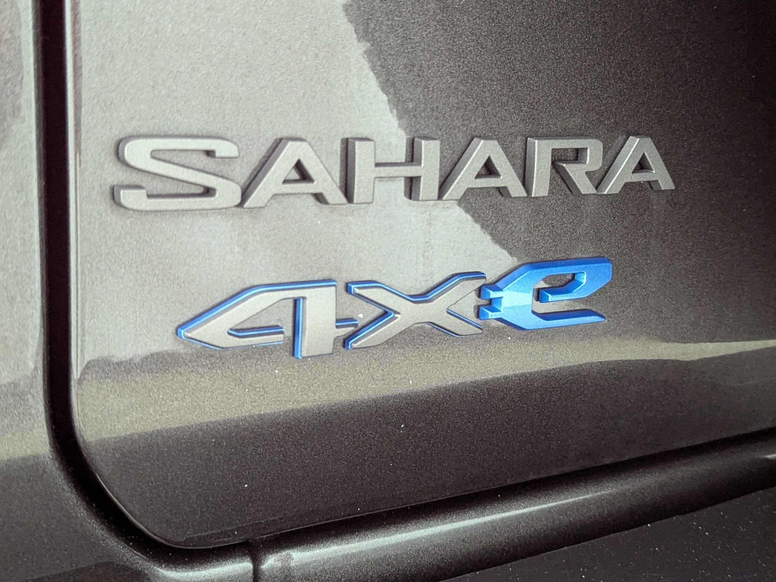 Used 2025 Jeep Wrangler Unlimited Sahara AWD/4WD image 48