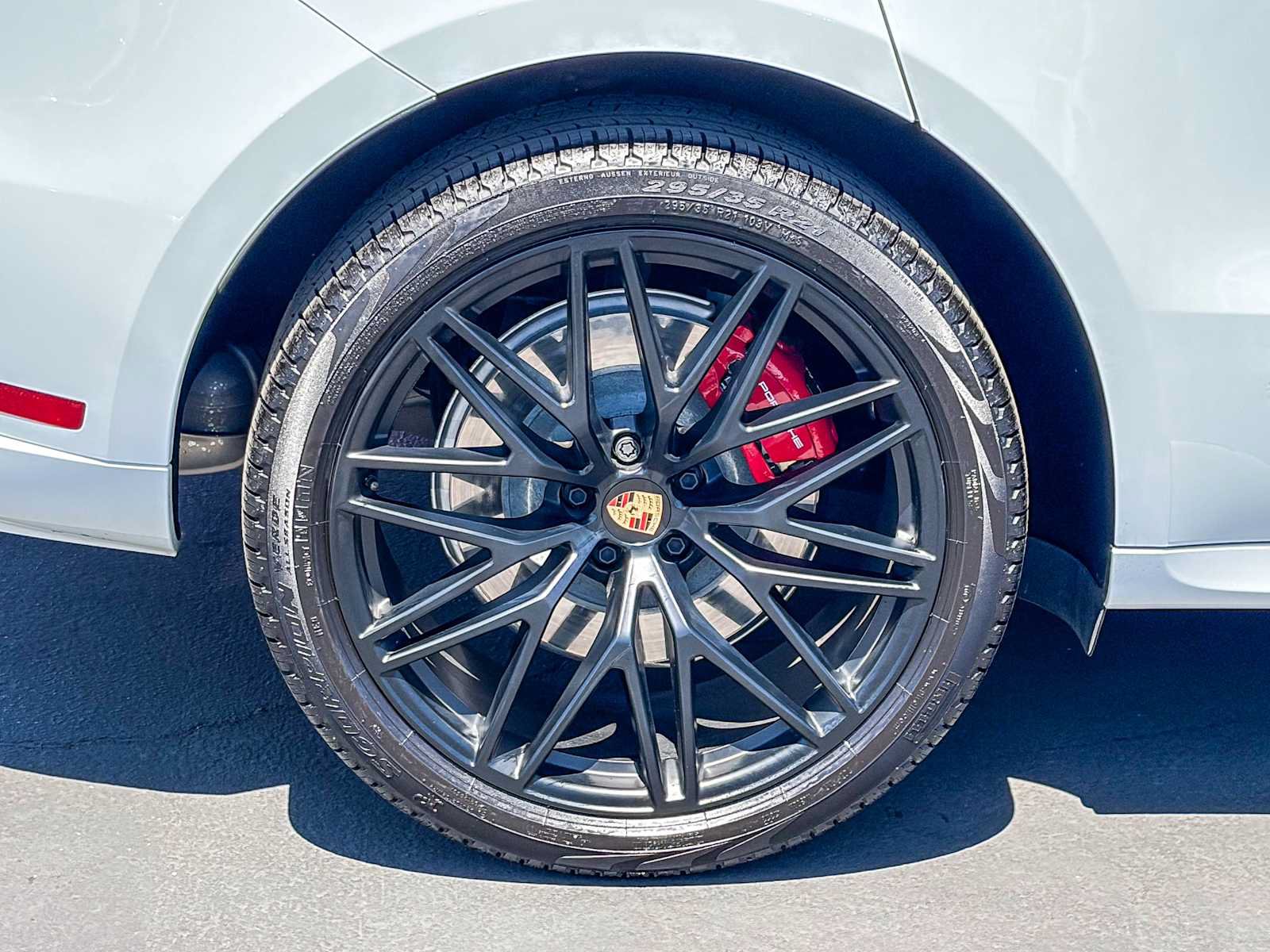 Used 2023 Porsche Macan GTS AWD/4WD image 10