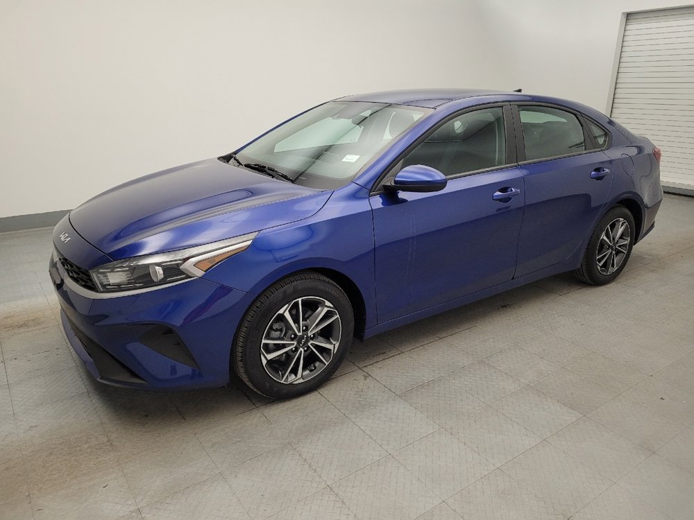 Used 2022 Kia Forte LXS image 2