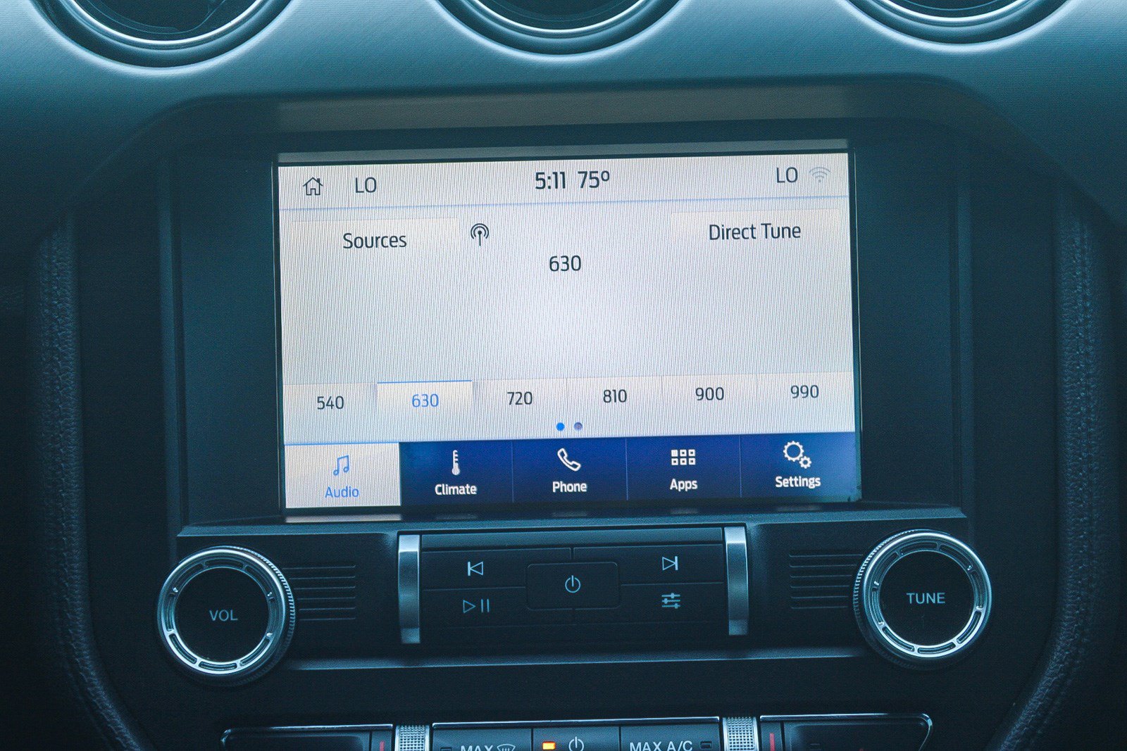 Used 2020 Ford Mustang Premium RWD image 15