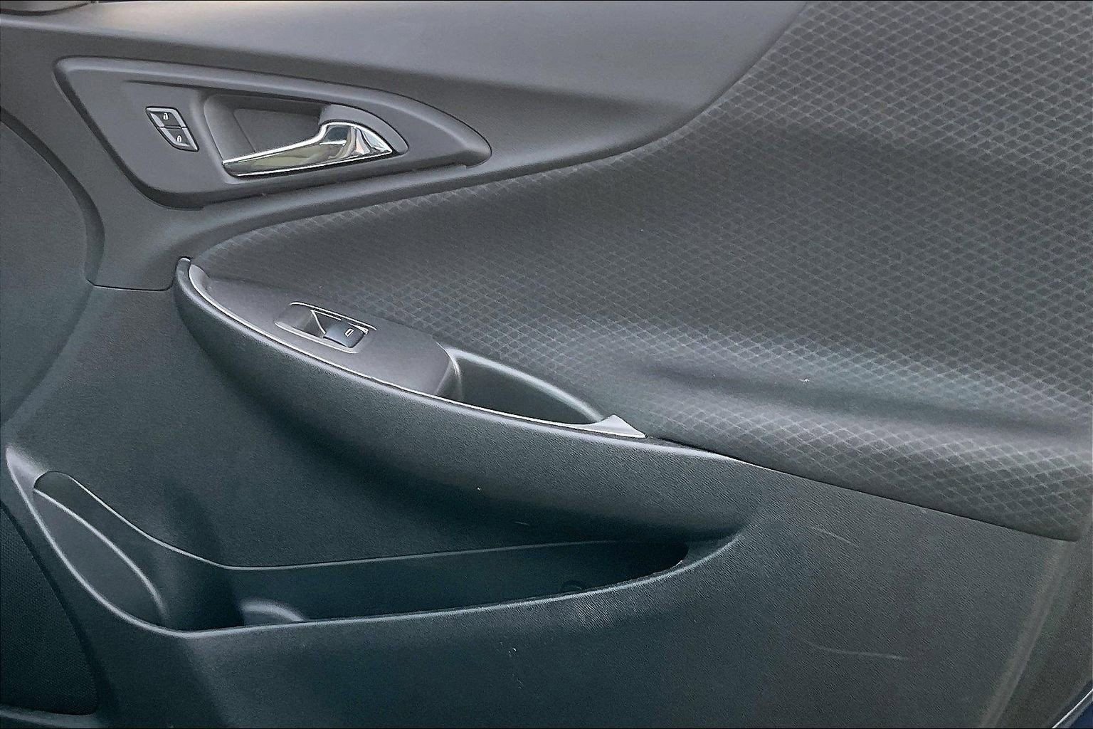 Used 2025 Chevrolet Malibu RS w/ LPO, Floor Liner Package image 21