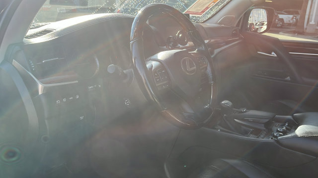 Used 2017 Lexus LX 570 4WD w/ Luxury Package image 18