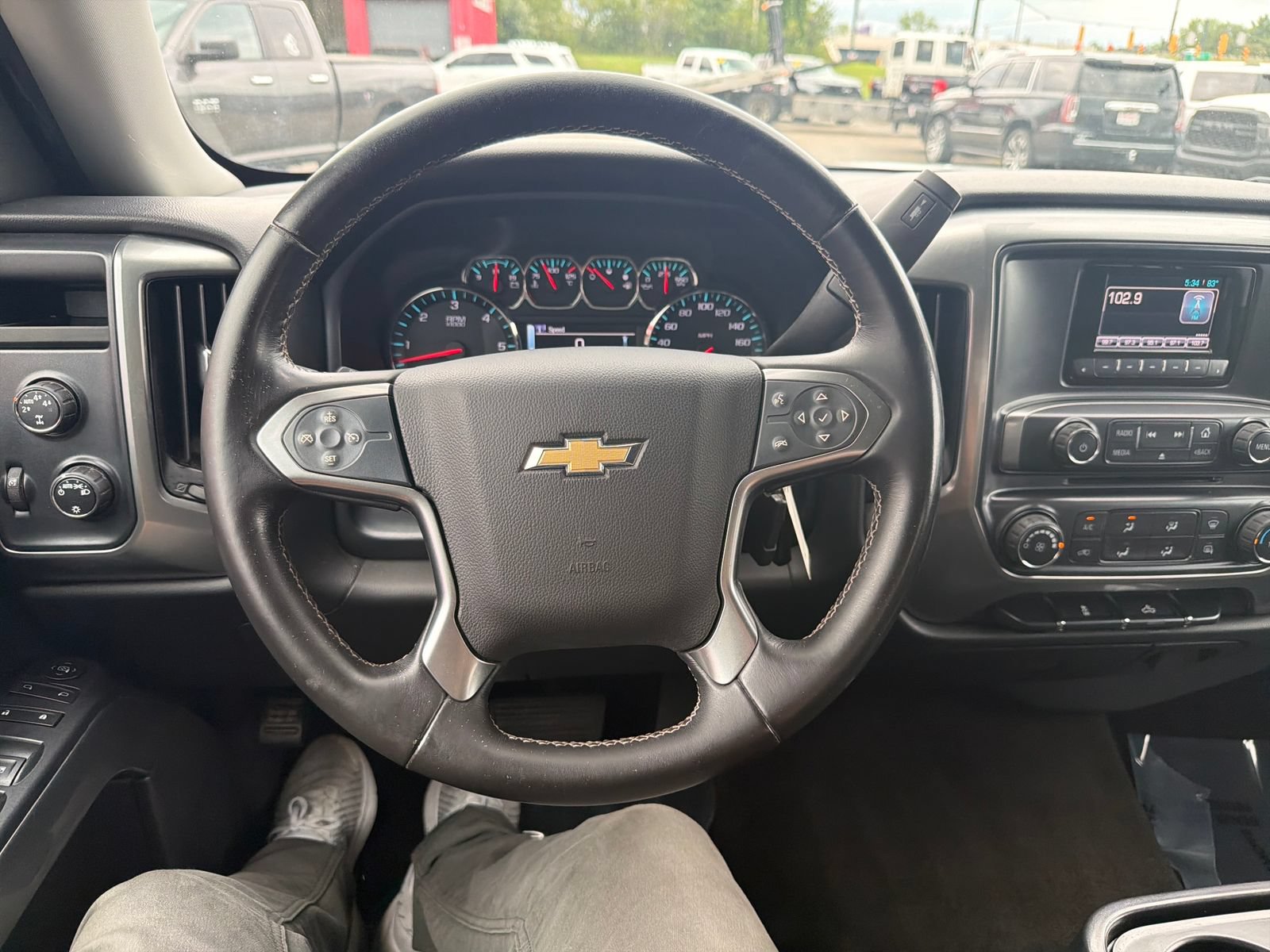 Used 2015 Chevrolet Silverado 1500 LT AWD/4WD image 15