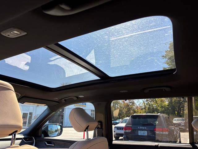 New 2025 Jeep Grand Cherokee L Limited image 8