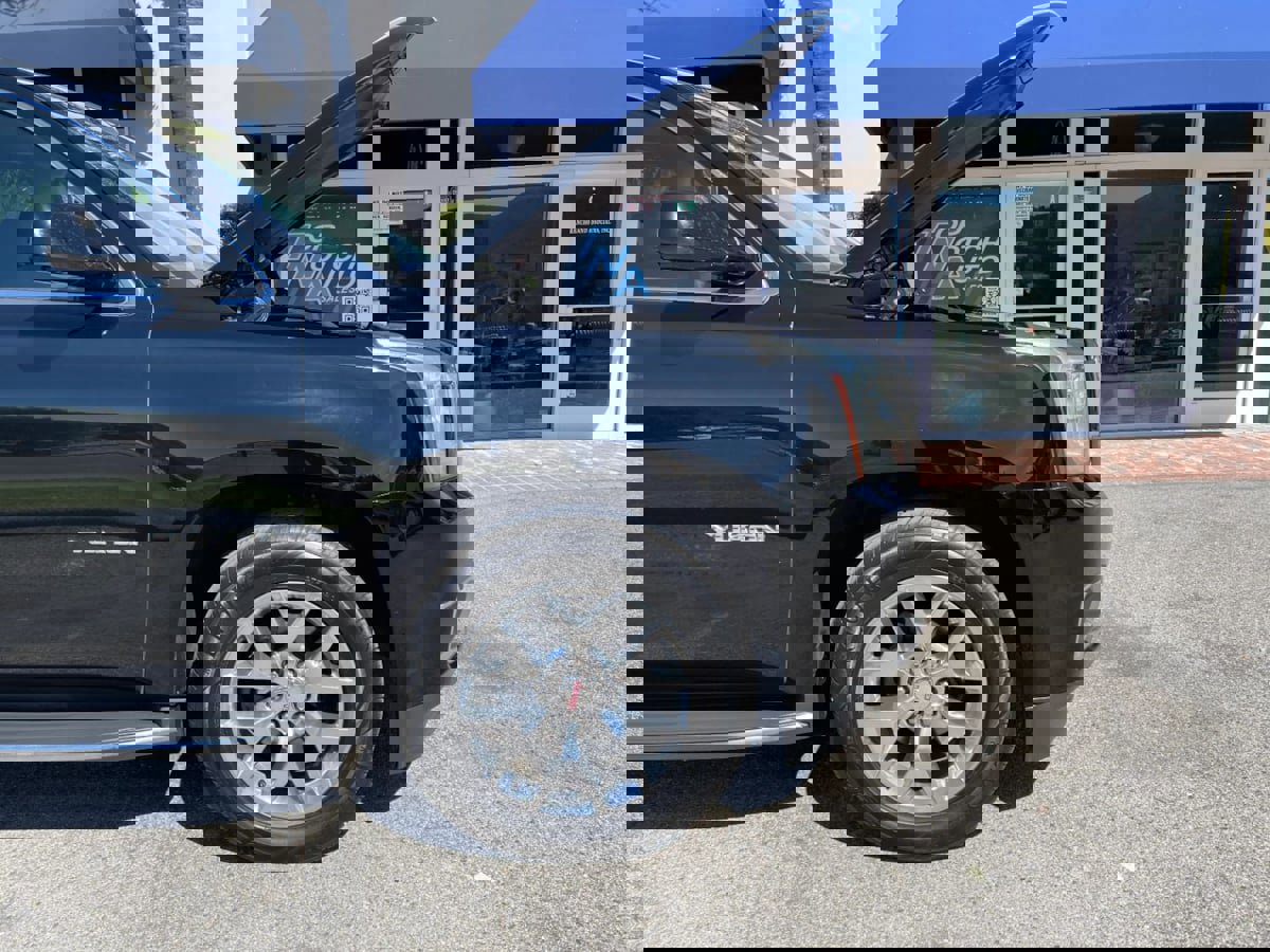 Used 2016 GMC Yukon SLE w/ Convenience Package image 34