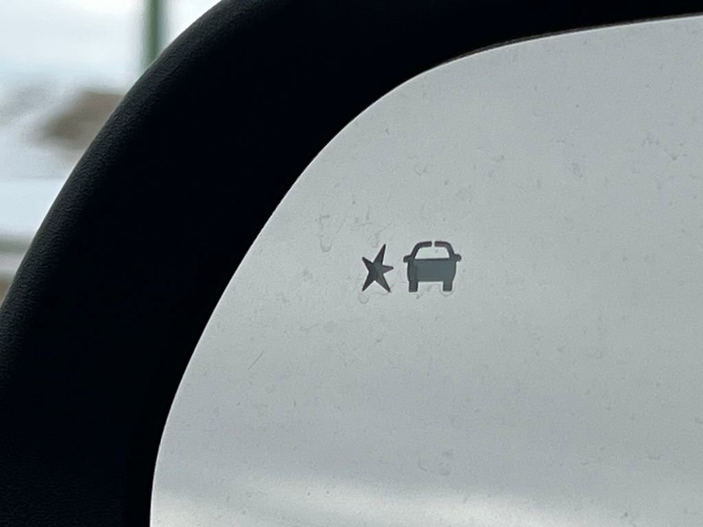 New 2025 GMC Acadia Elevation image 38