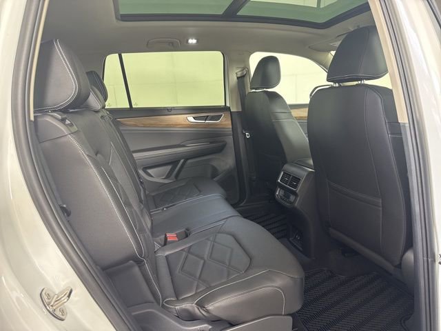 New 2026 Volkswagen Atlas SE image 5