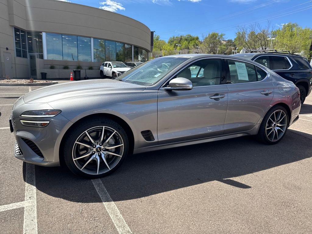 Used 2024 Genesis G70 2.5T image 12