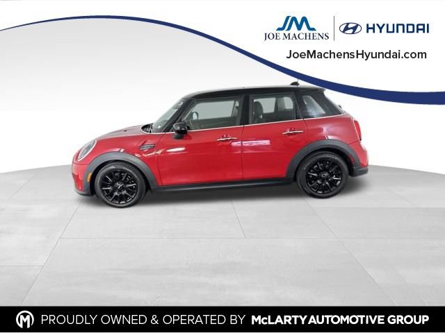 Used 2023 MINI Cooper 4-Door Hardtop FWD image 9