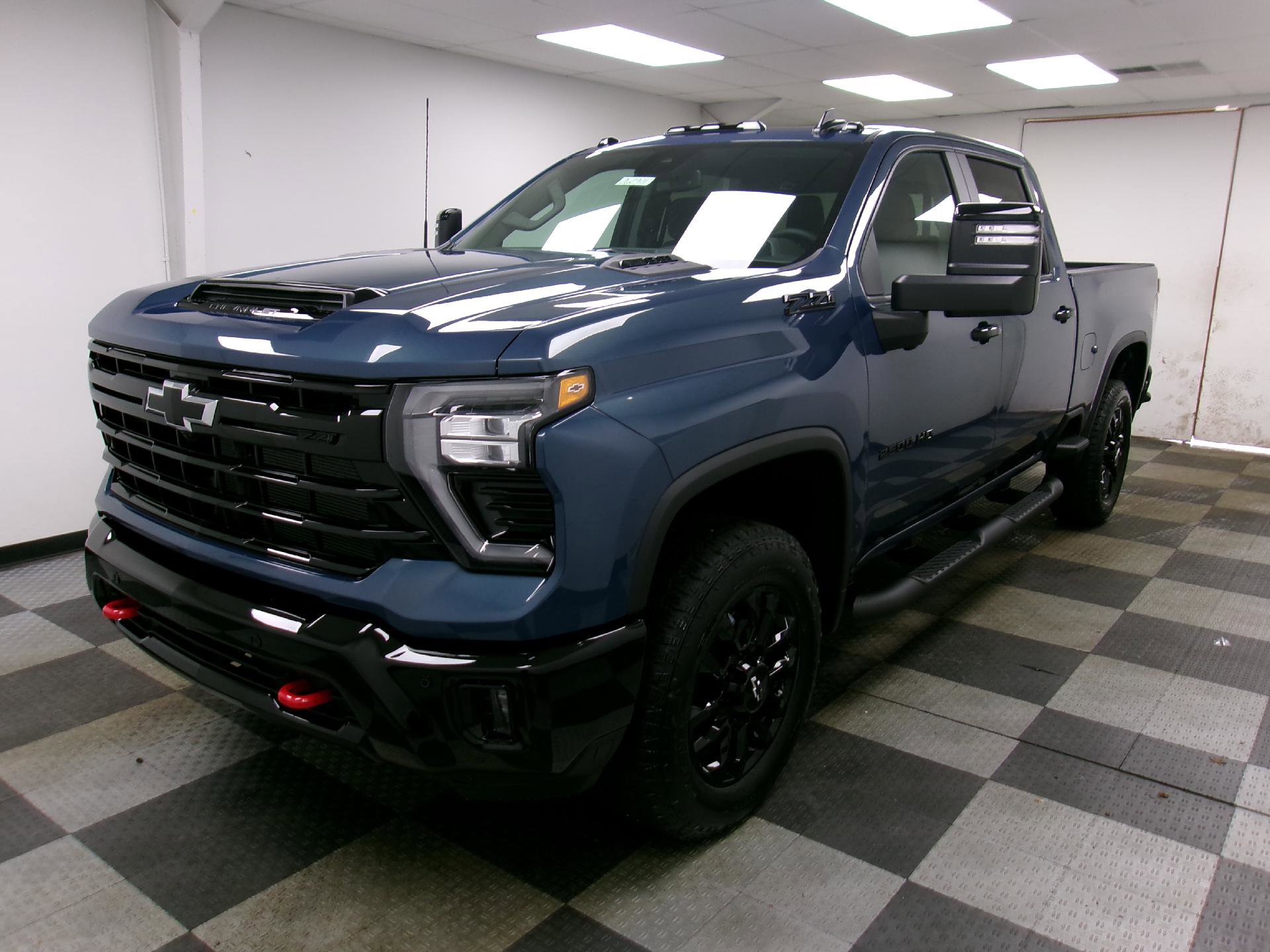 New 2026 Chevrolet Silverado 2500 LT w/ Trail Boss Package