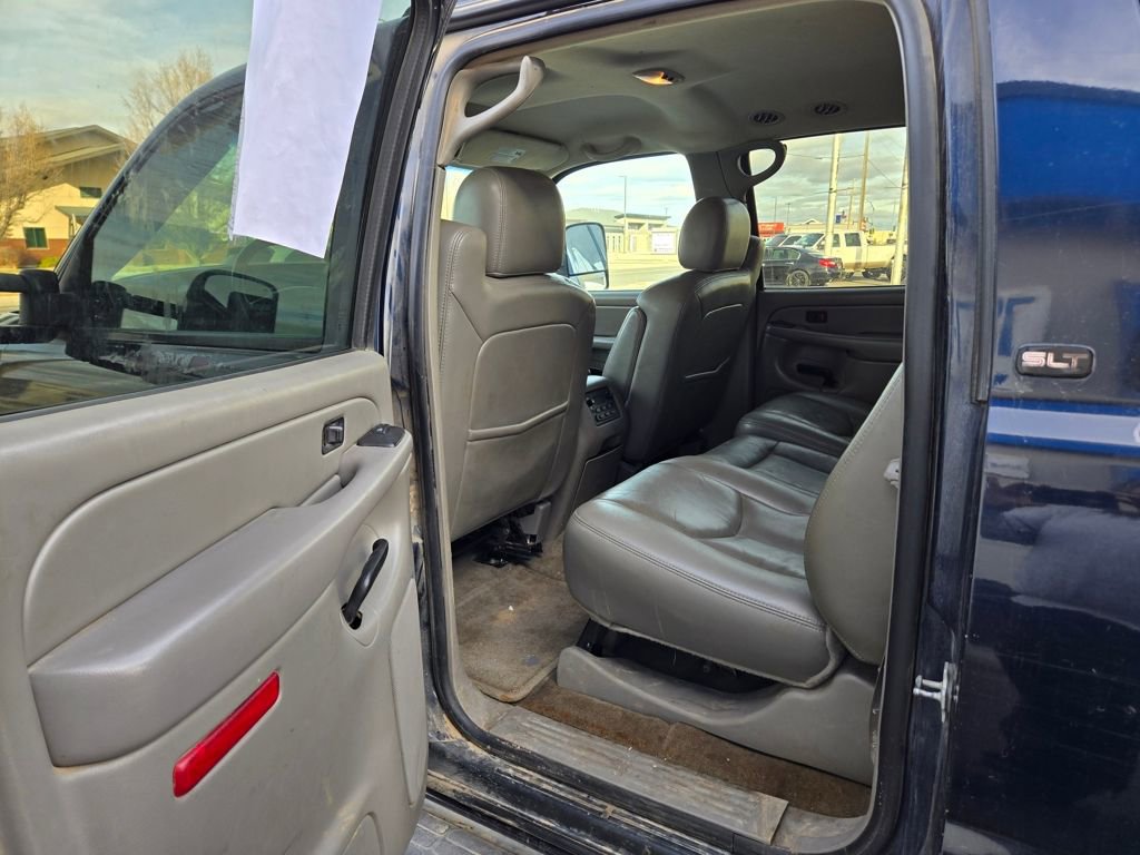 Used 2006 GMC Yukon XL SLT w/ SLT Preferred Equipment Group AWD/4WD image 17