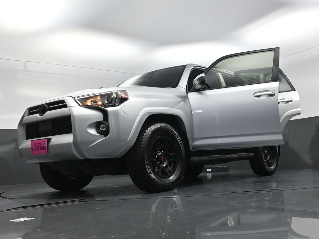 Used 2024 Toyota 4Runner SR5 RWD image 28