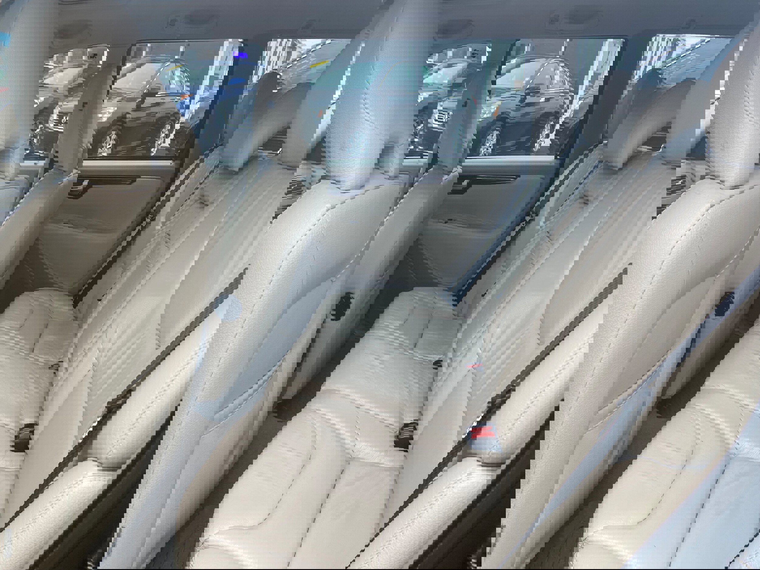 Used 2007 Volvo V70 2.5T image 16