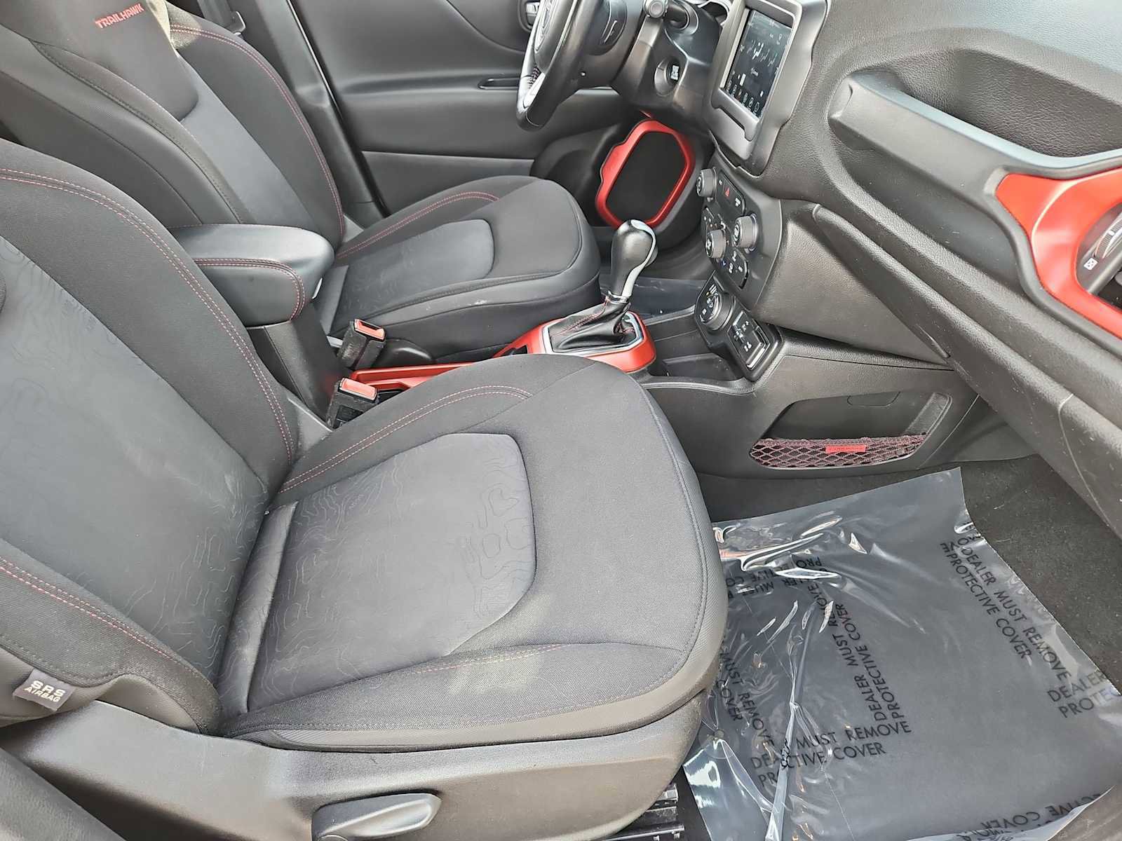 Used 2018 Jeep Renegade Trailhawk w/ Cold Weather Group II image 21