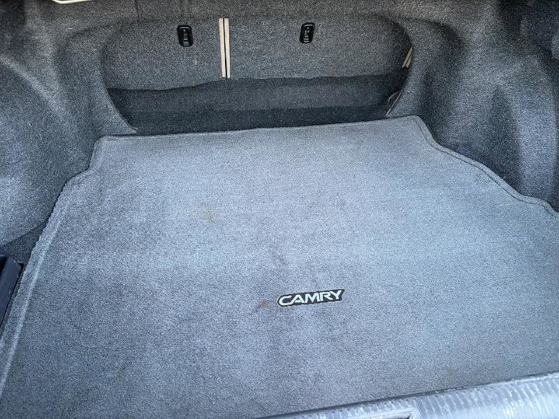 Used 2005 Toyota Camry LE image 8