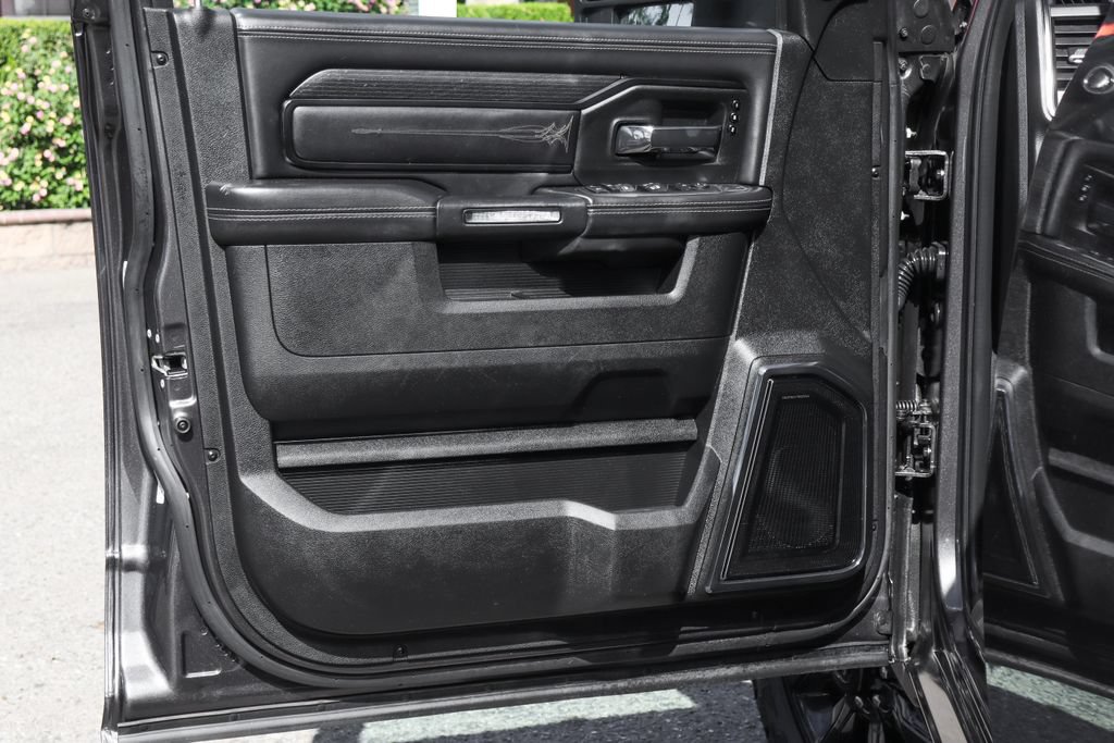 Used 2024 RAM 3500 Limited w/ Night Edition AWD/4WD image 17
