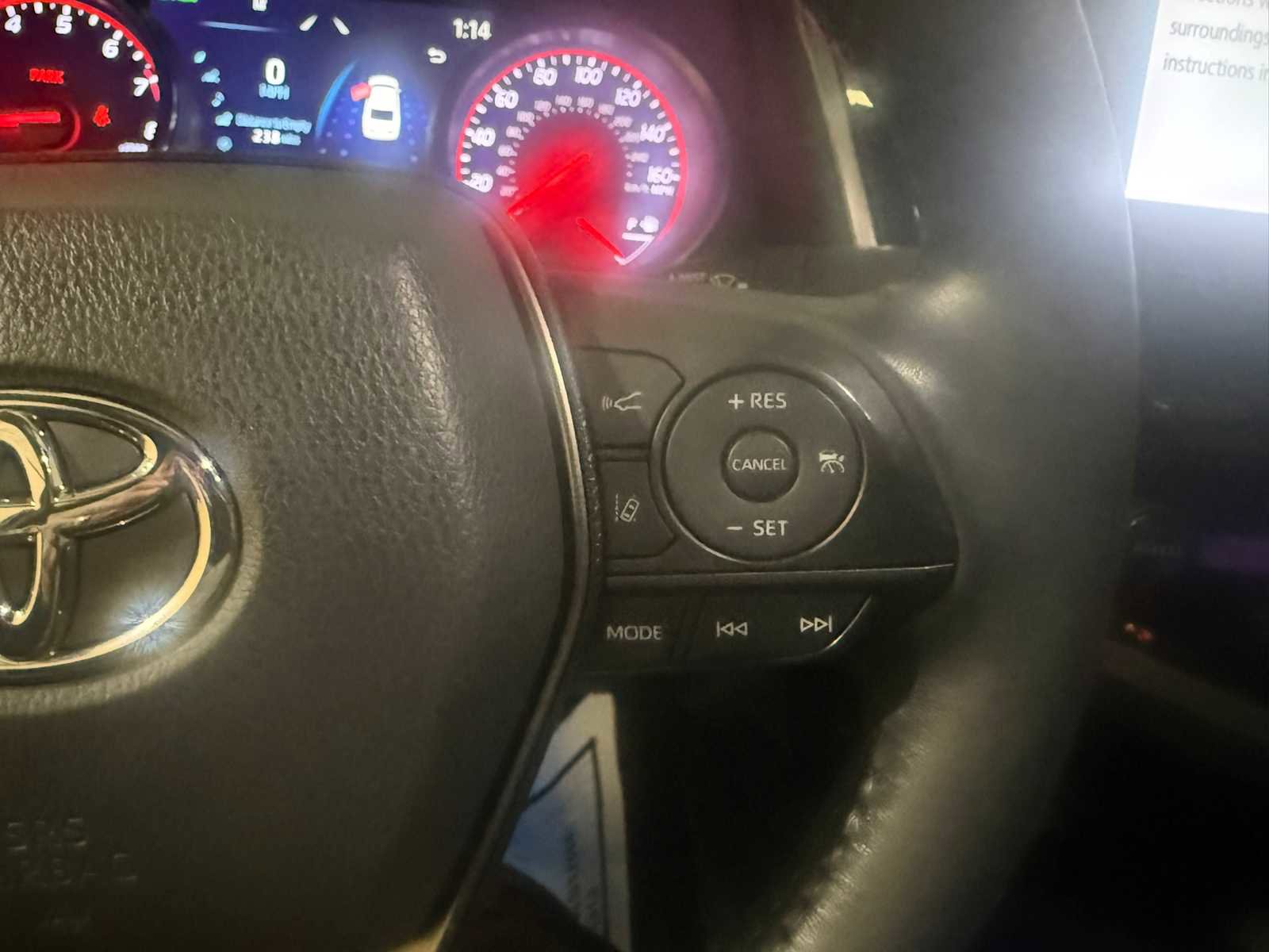 Used 2022 Toyota Camry XSE FWD image 30
