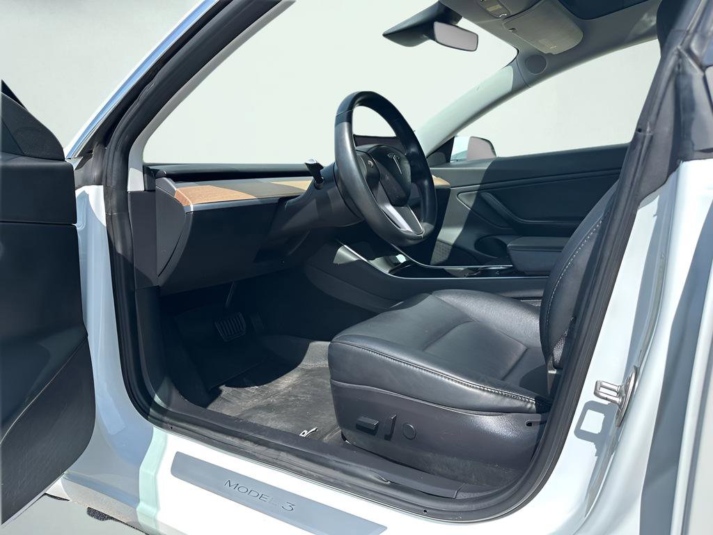 Used 2018 Tesla Model 3 Mid Range image 20